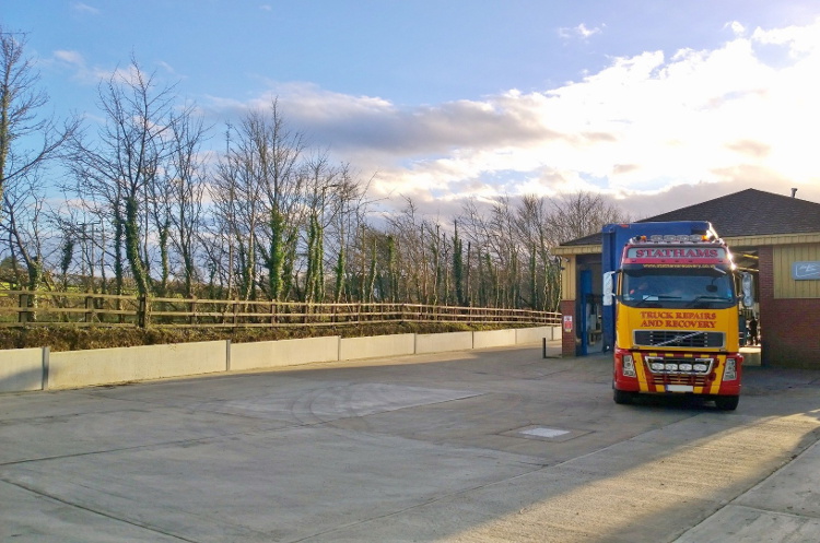 HGV turning behing Centre